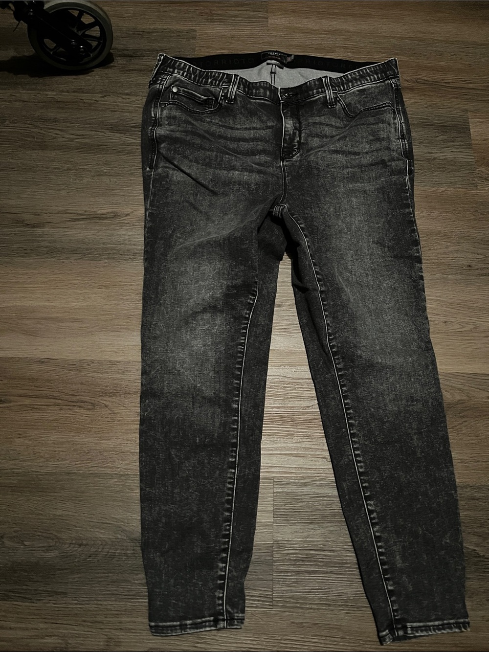 Torrid Bombshell Stonewashed Black/Gray Jean Soft Jean material with Stretch 18